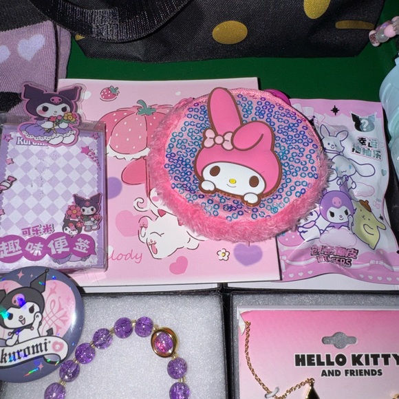Hello Kitty and Friends Accessory Set - Picture 4 of 6